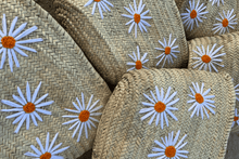 Load image into Gallery viewer, Daisy Basket
